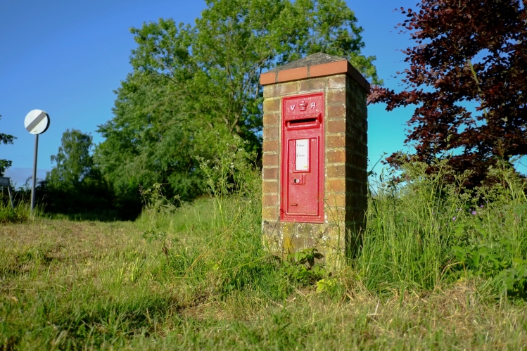 postbox 118mm f2 (1 of 1)